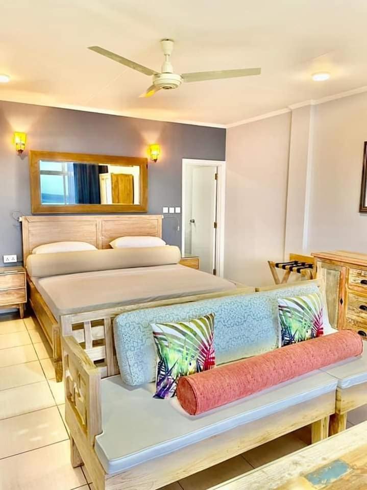 Beau Vallon Studios - Apartments Vacation Rentals Виктория Экстерьер фото